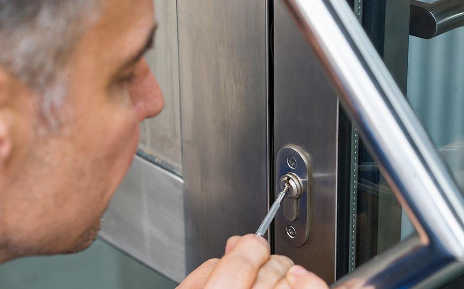 appel à notre réseau serrurier dépannage Villejuif